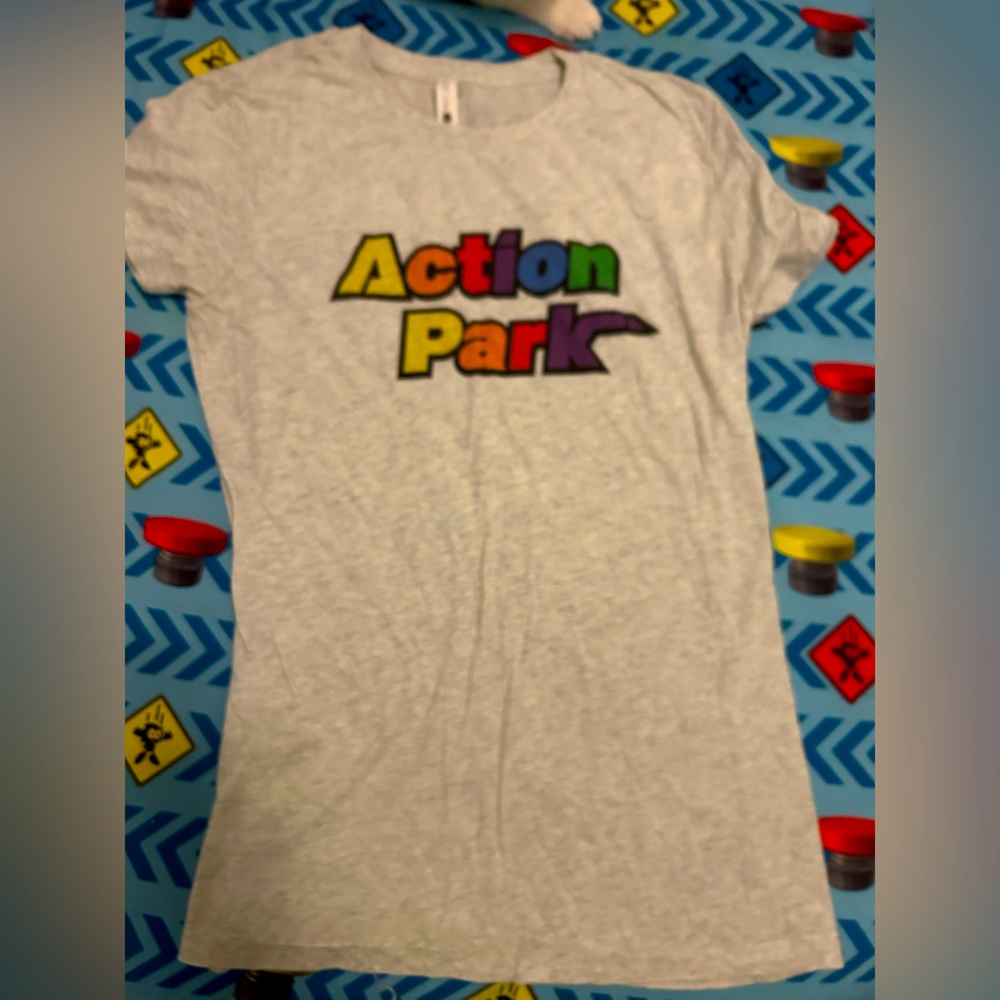 Gray Action Park size XL TEE